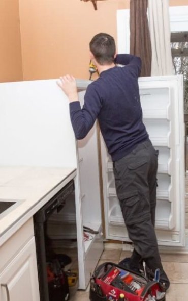 fridge-maintenance-capital-appliance-repair